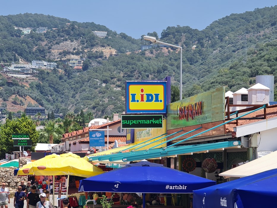 Supermarket fake Lidl
