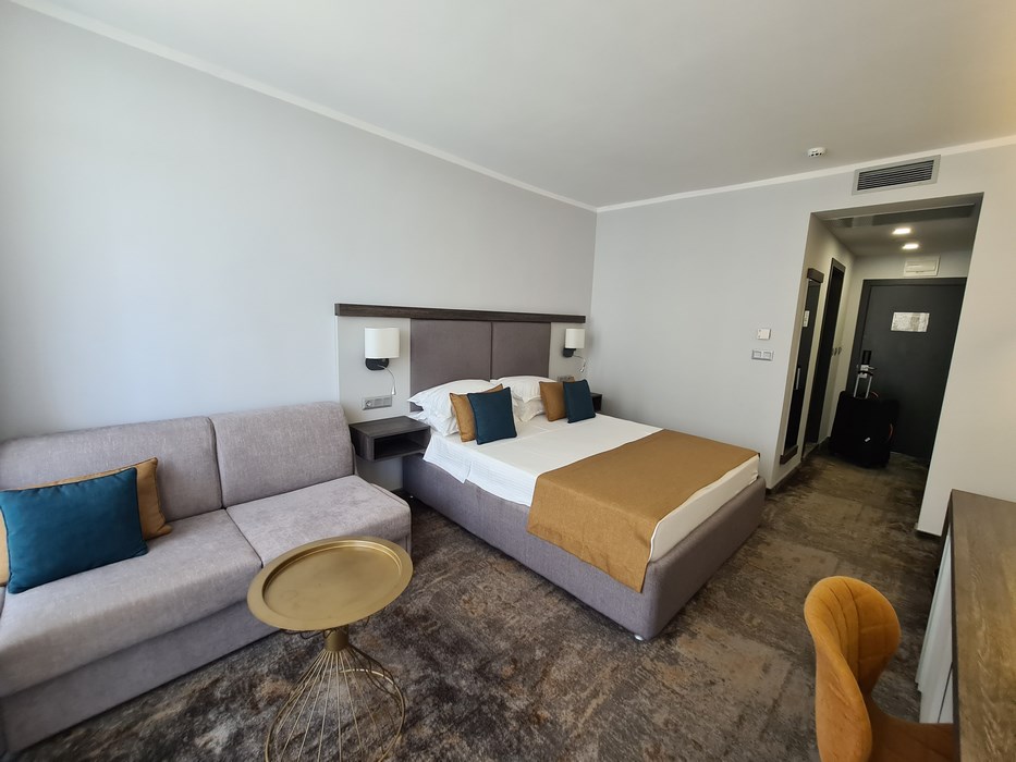 Best Western camera