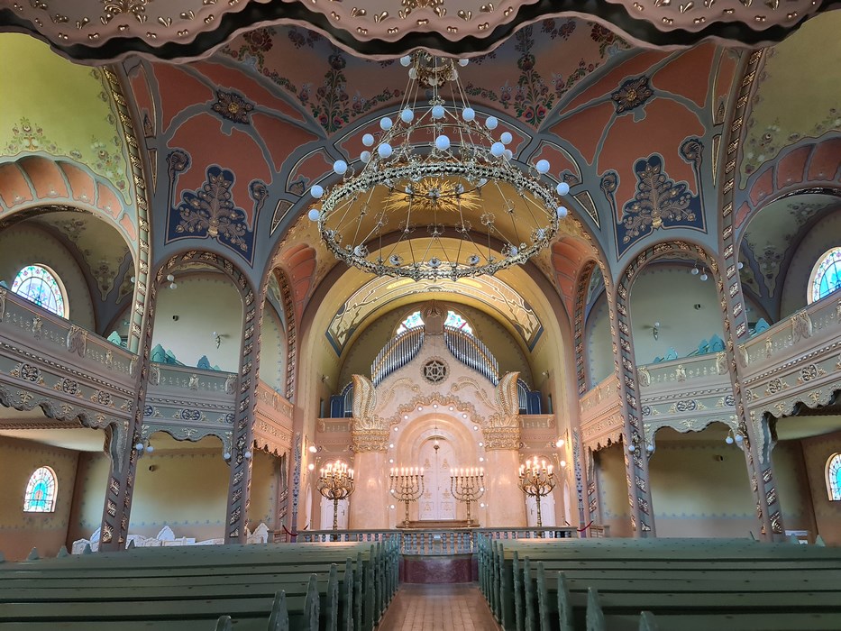 Interior sinagoga Subotica