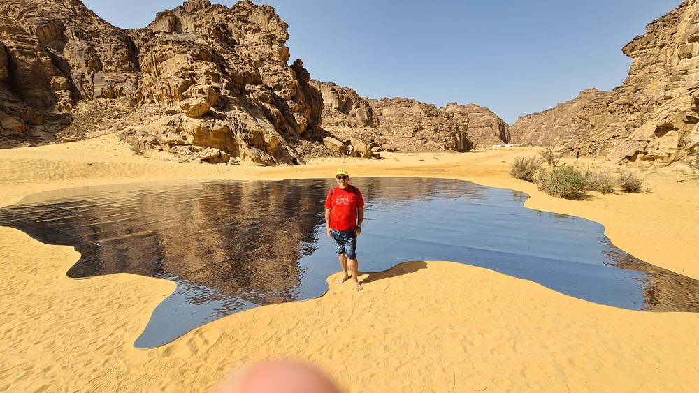 Apa Desert X