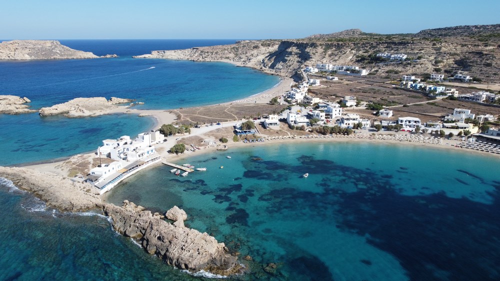 Kato Lefkos beach