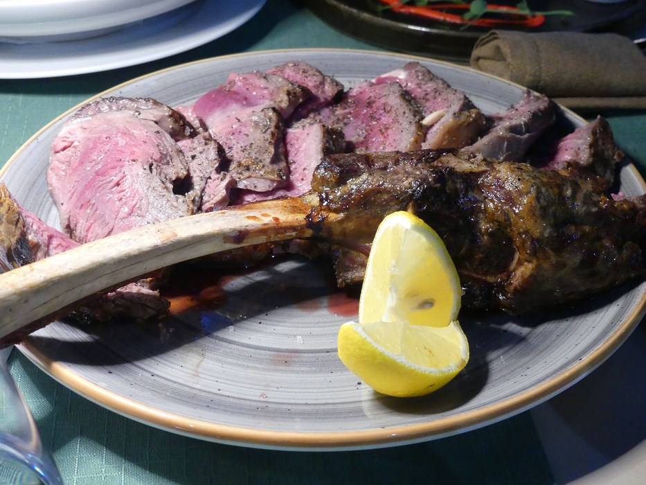 Carne vita restaurant Novella