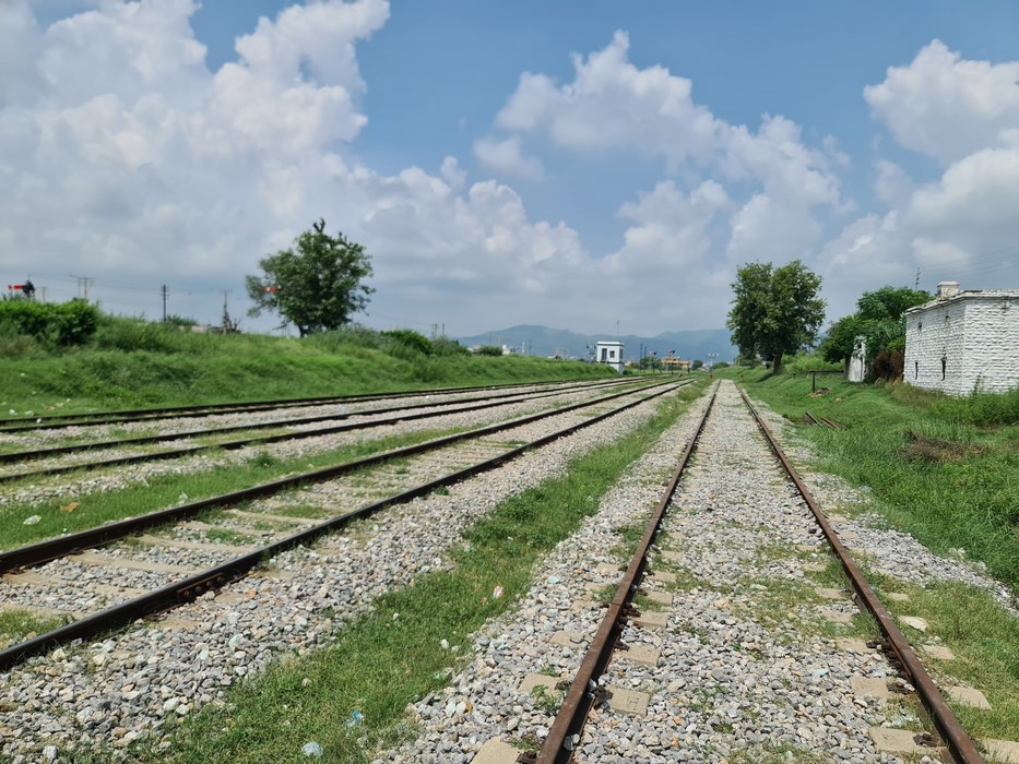 Golra Sharif Station