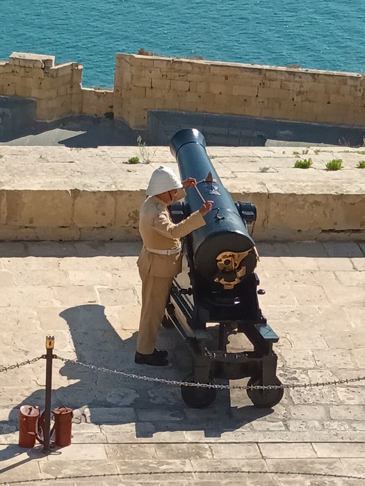 la valetta saluting battery