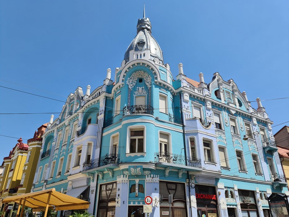 Palat albastru Oradea
