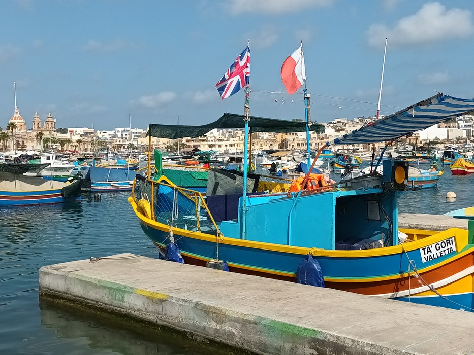 barca Marsaxlokk