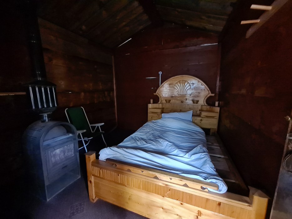 Raikot Sarai room