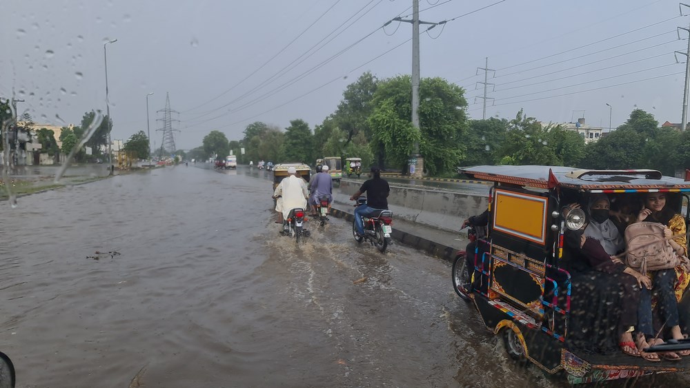Ploaie Lahore