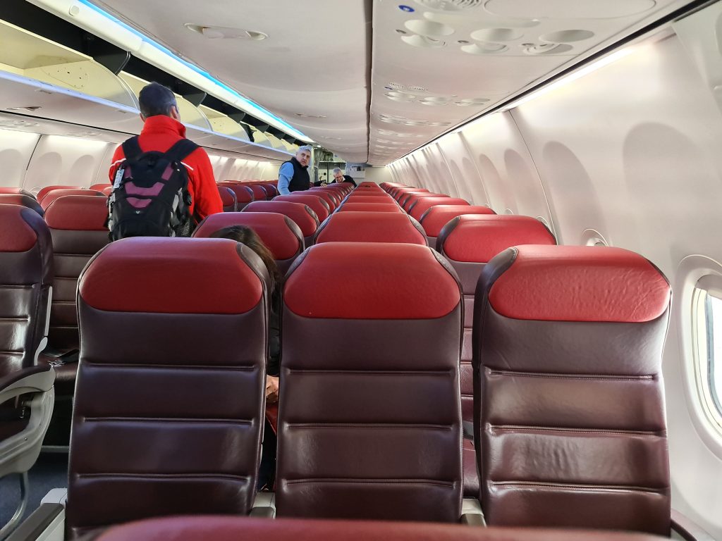 TAROM sau Wizz Air