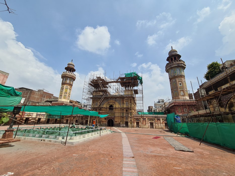 Moscheea Wazir Khan