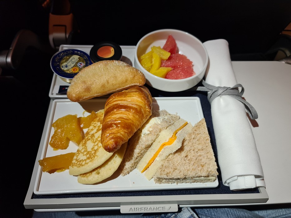 Mic dejun Air France business class