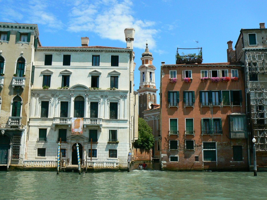 Cladiri Venetia