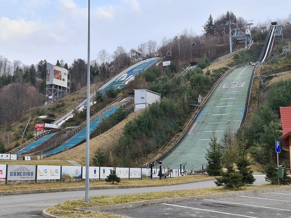 Sarituri cu schiurile