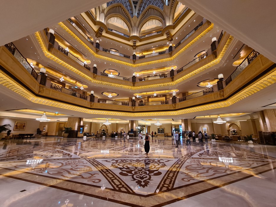 Hol Emirates Palace Abu Dhabi