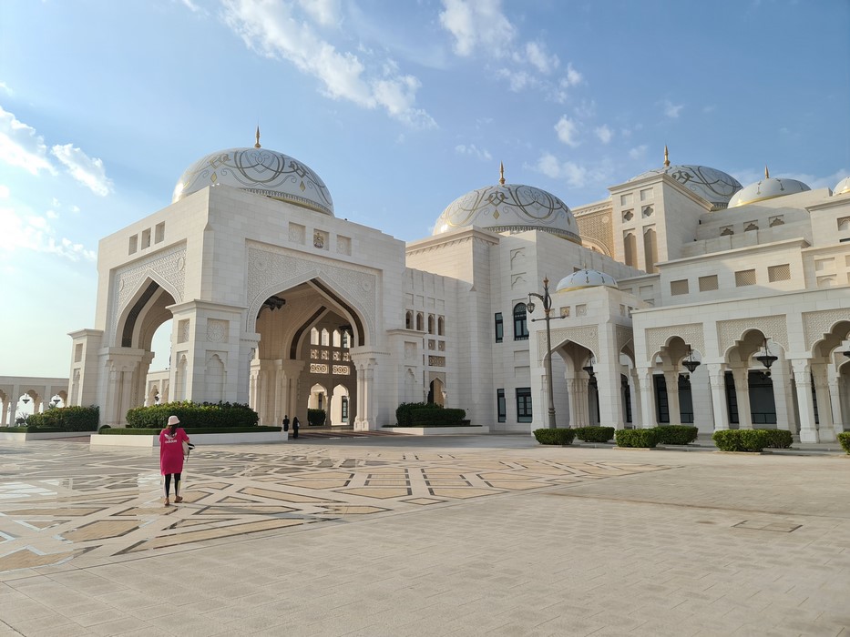 Curte palat presedinte Abu Dhabi