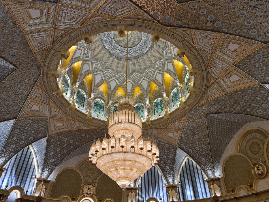 Candelabru Abu Dhabi