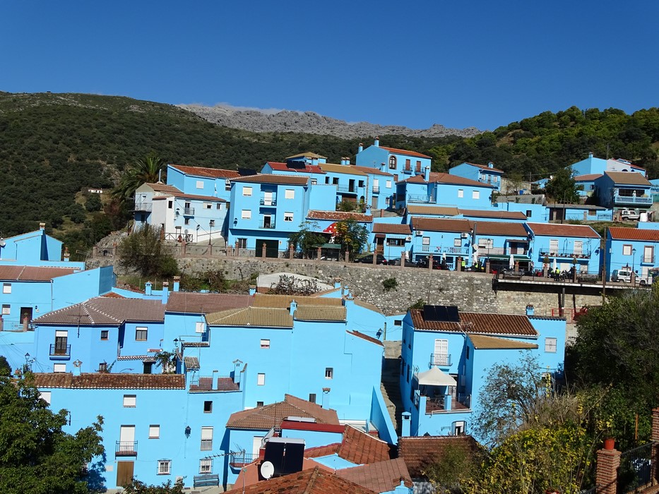Juzcar satul albastru din Andaluzia