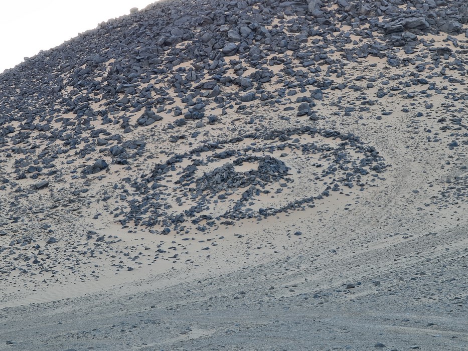 Mormant rege tuareg