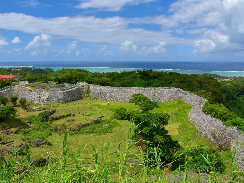 Ruinele Castelului Nakijin, Okinawa Japonia