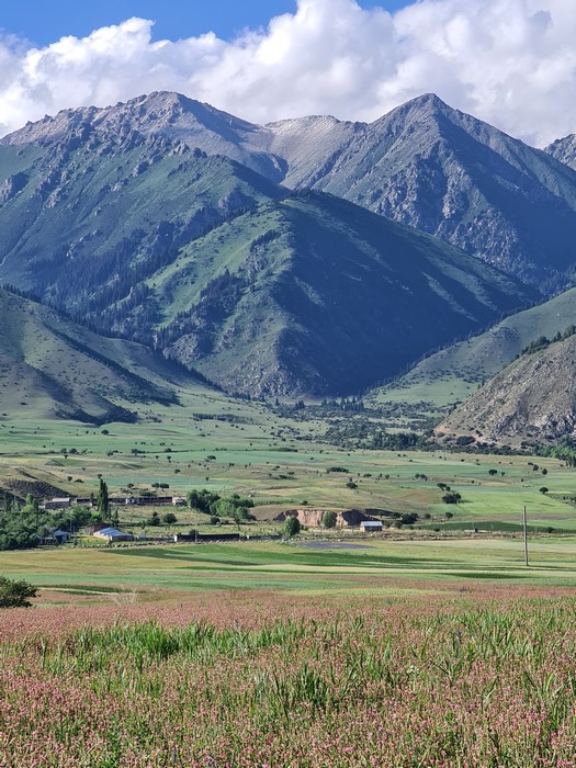 Munti langa Issyk Kul