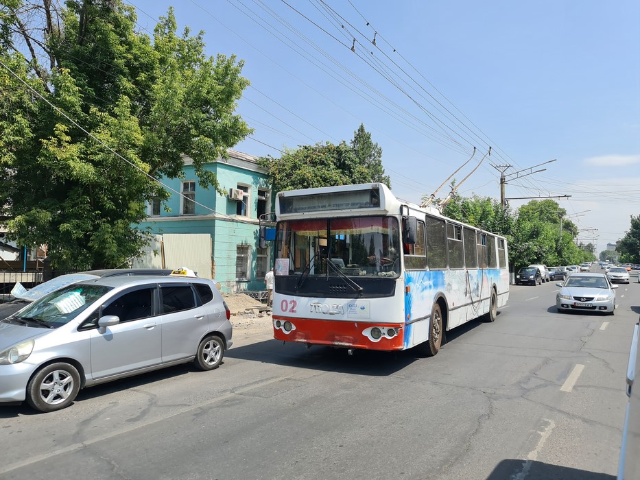 Troleibuz Osh