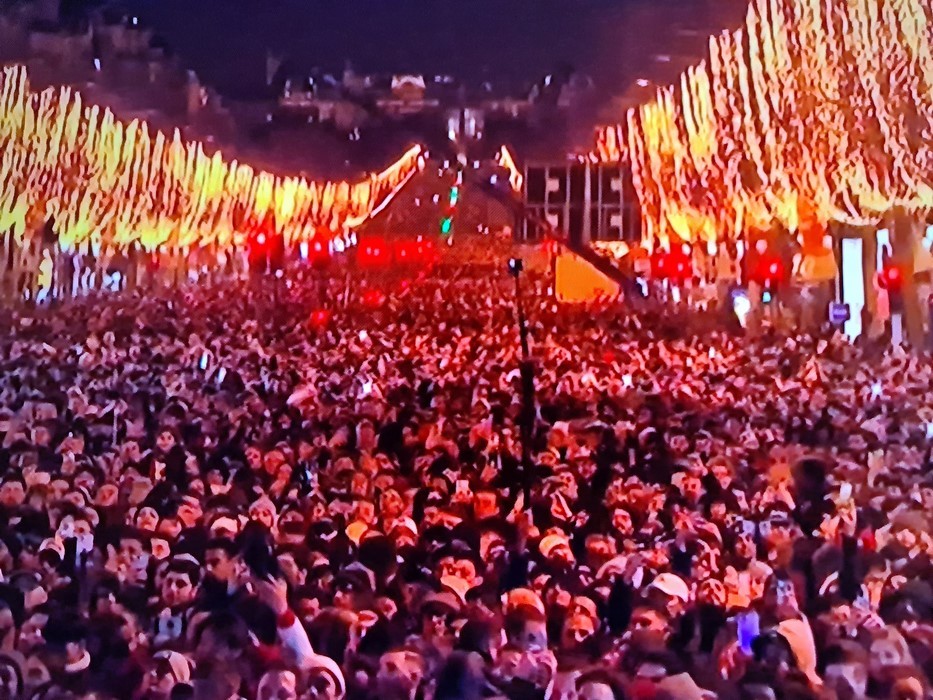 Champs Elysees la orele