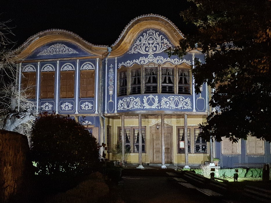 Muzeul etnografic noaptea