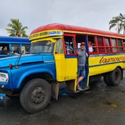 Autobuz tricolor