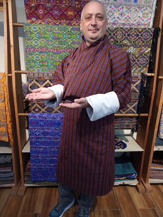 Thimpu atelier de haine traditionale gho