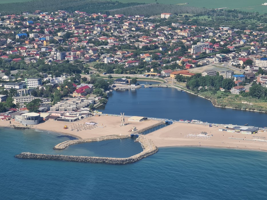 Obelisc Costinesti