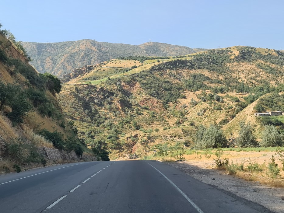 Spre Autostrada Pamir