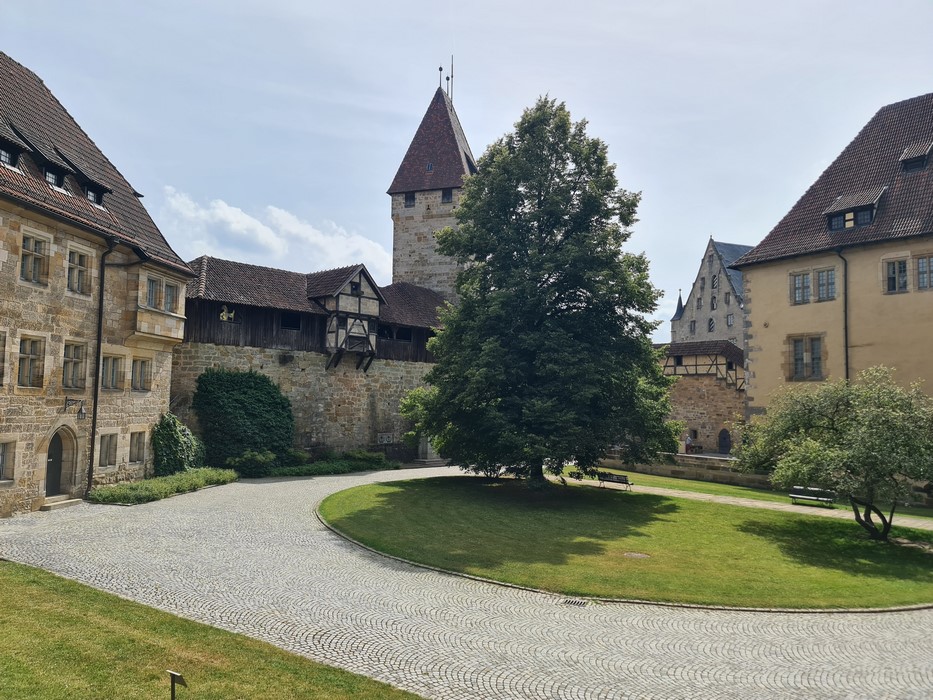 Curte palat Veste Coburg