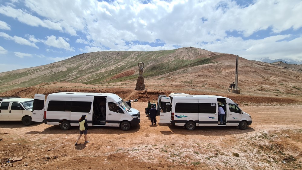 Transfer Tajik Kyrgyz border Pamir