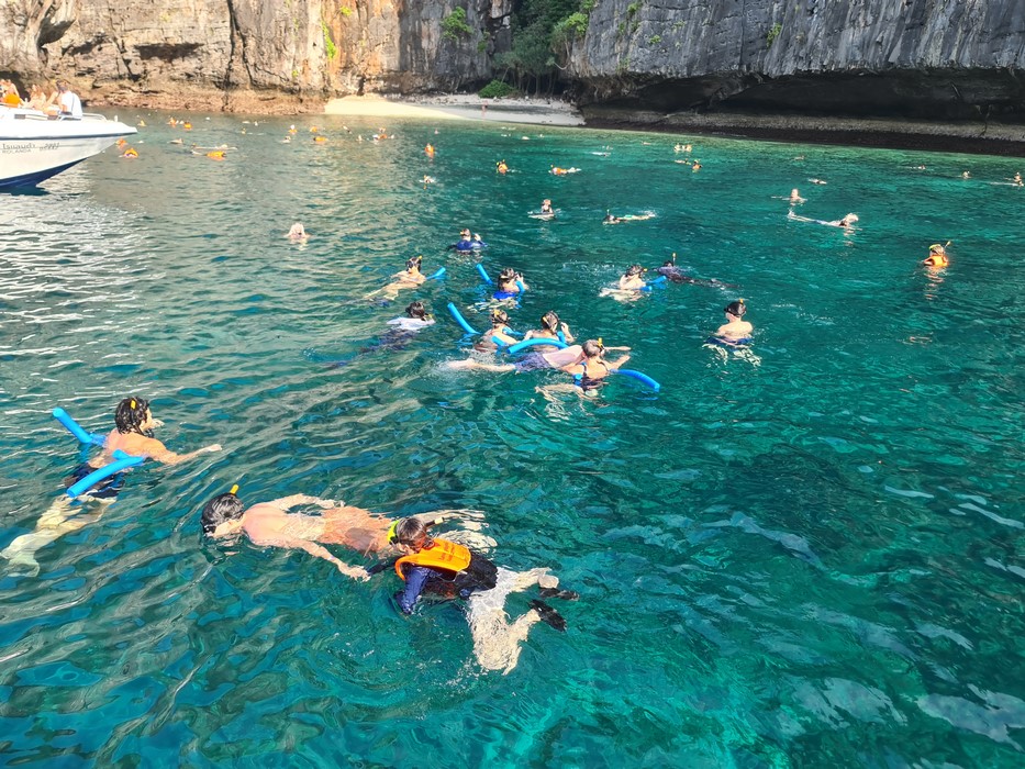 Snorkeling Phi Phi