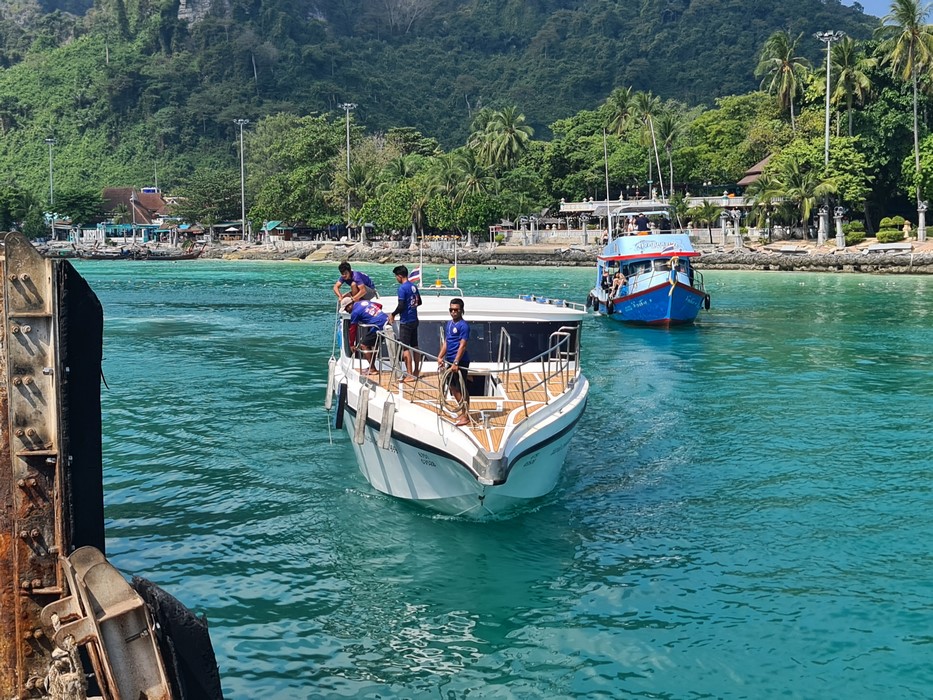 Speed boat Phi Phi Phuket
