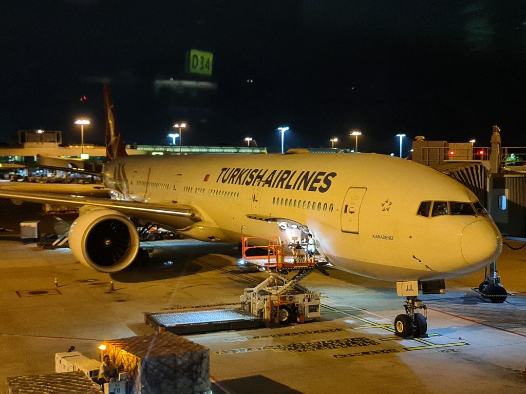 Turkish Airlines Singapore Airlines