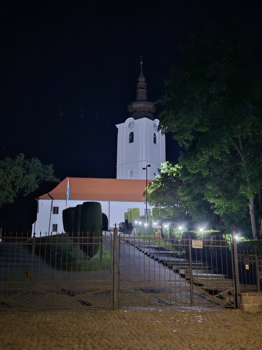 Biserica reformata noaptea