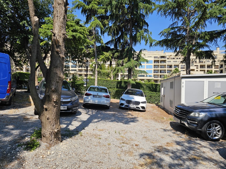 Hotel Argisht Partez parcare