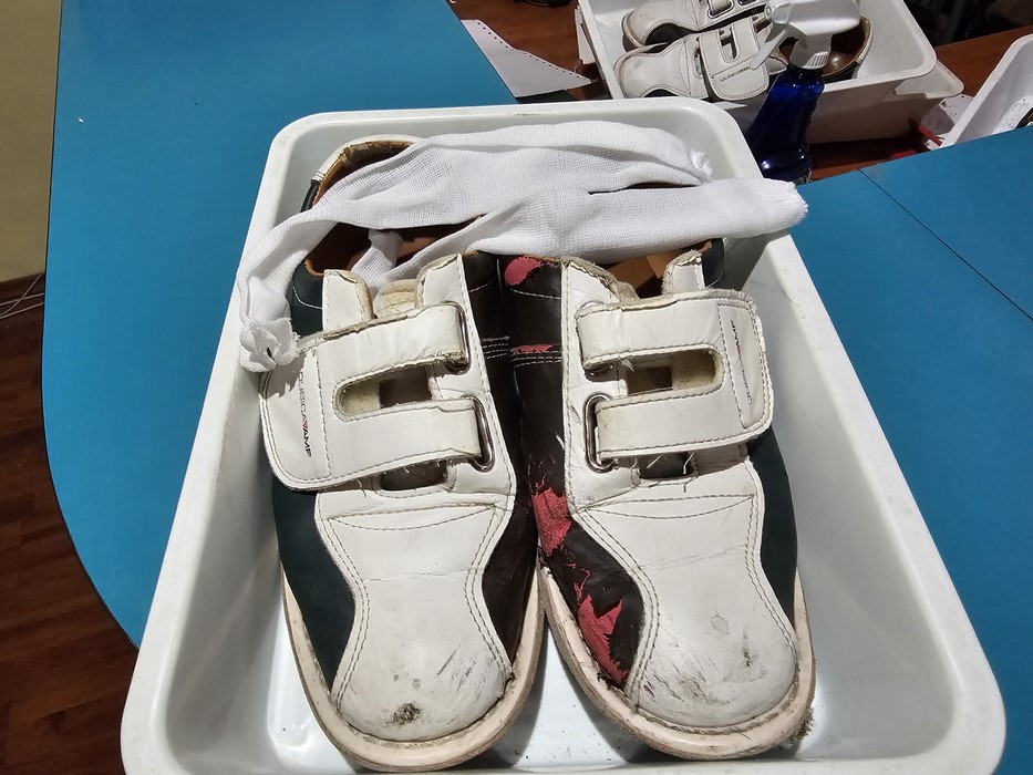 Pantofi bowling