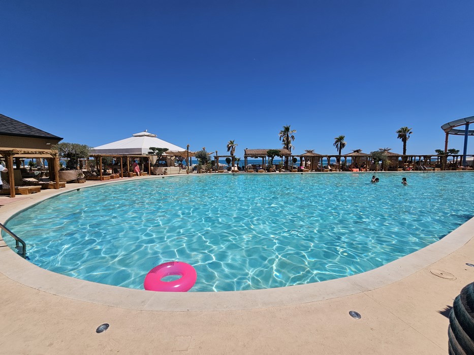 Hotel Argisht Partez piscina pe plaja