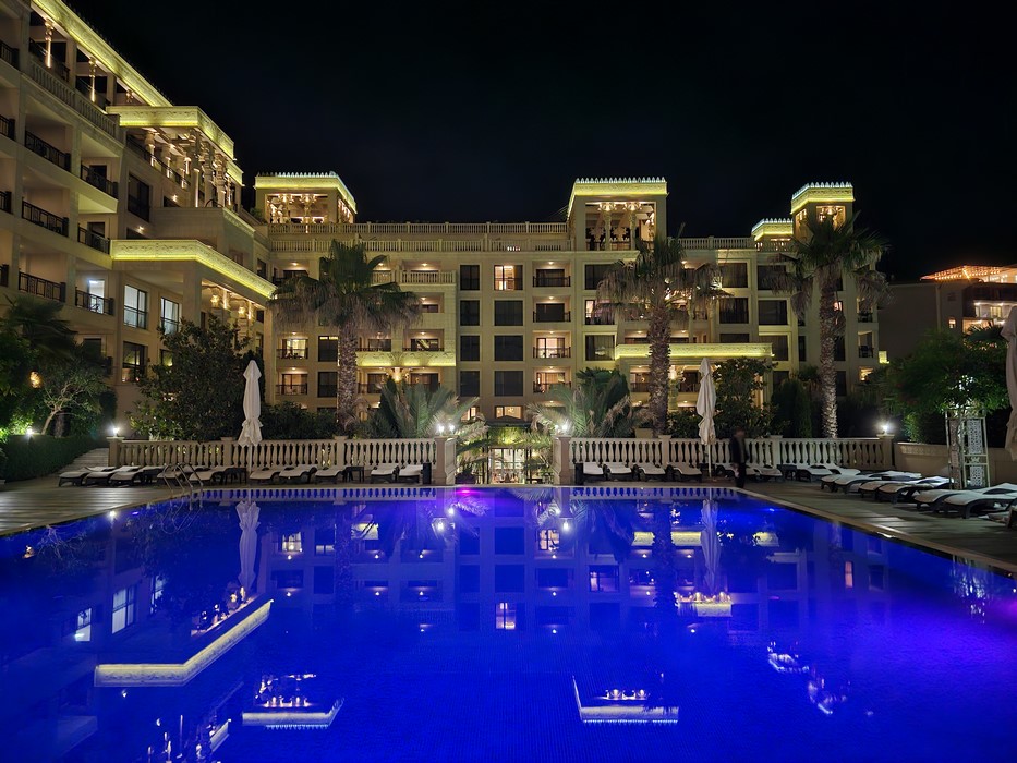 Hotel Argisht Partez by night