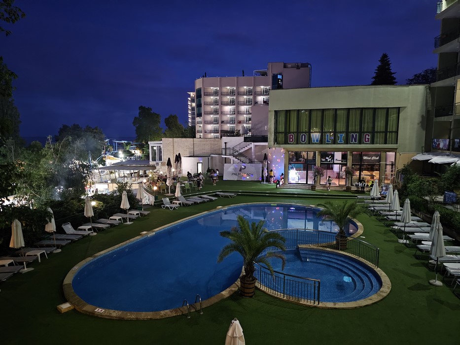 Palm Beach by night