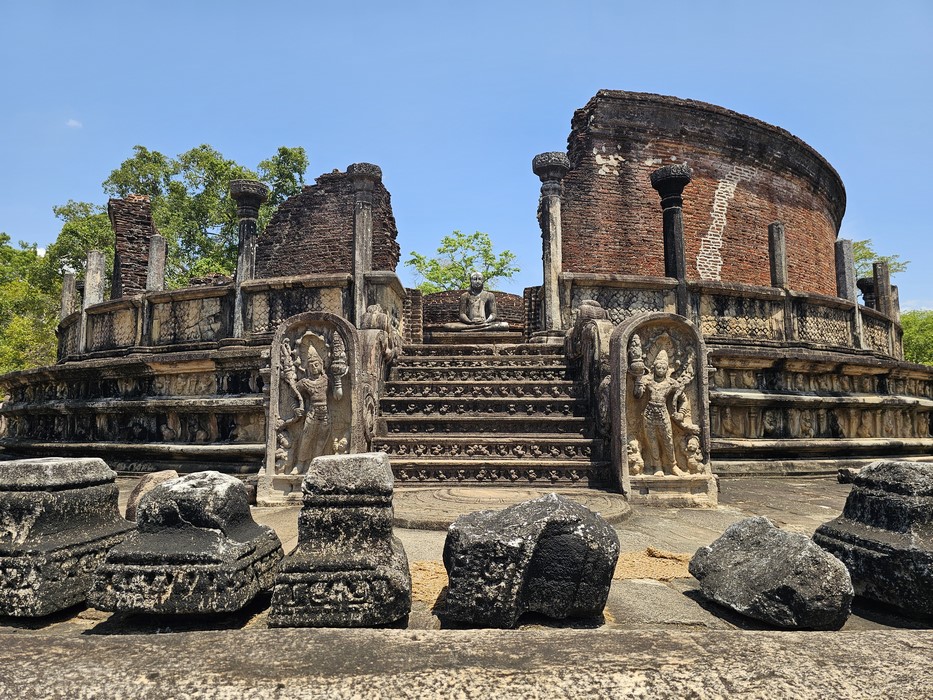 Polonnaruwa, Sri Lanka temple