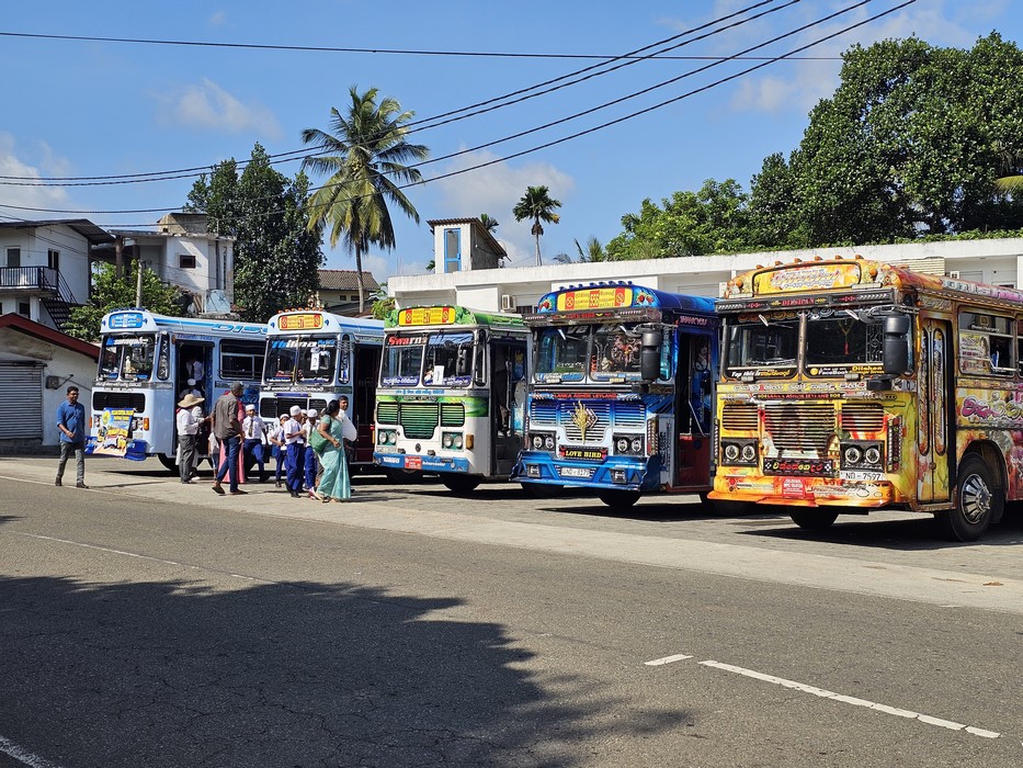 Autobuze Sri Lanka