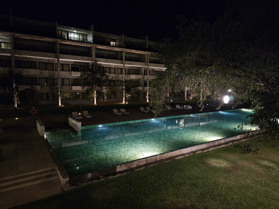 Jetwing Lake Hotel